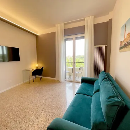 アパート La Terrazza Due Passi Dal Centro シエーナ