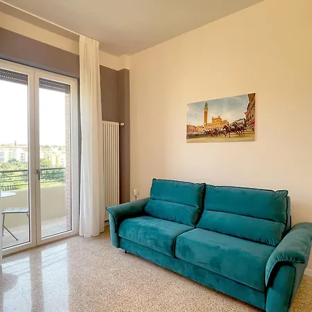 La Terrazza Due Passi Dal Centro 公寓 *